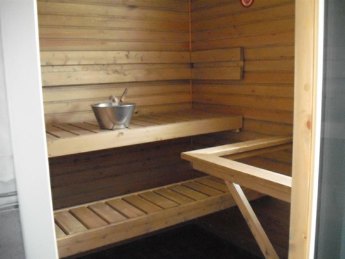 Отель Ahkula House Lemmenjoki Экстерьер фото